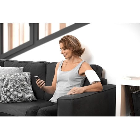 WHITE WIRELESS BLOOD PRESSURE MONITOR