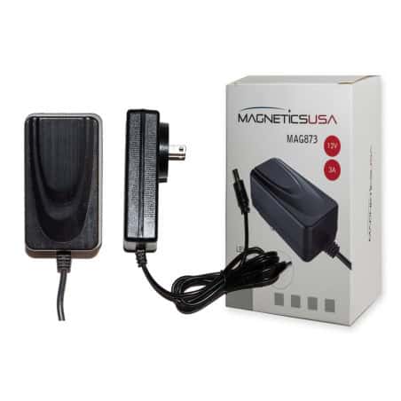 US AC/DC 12V PLUG ADAPTER