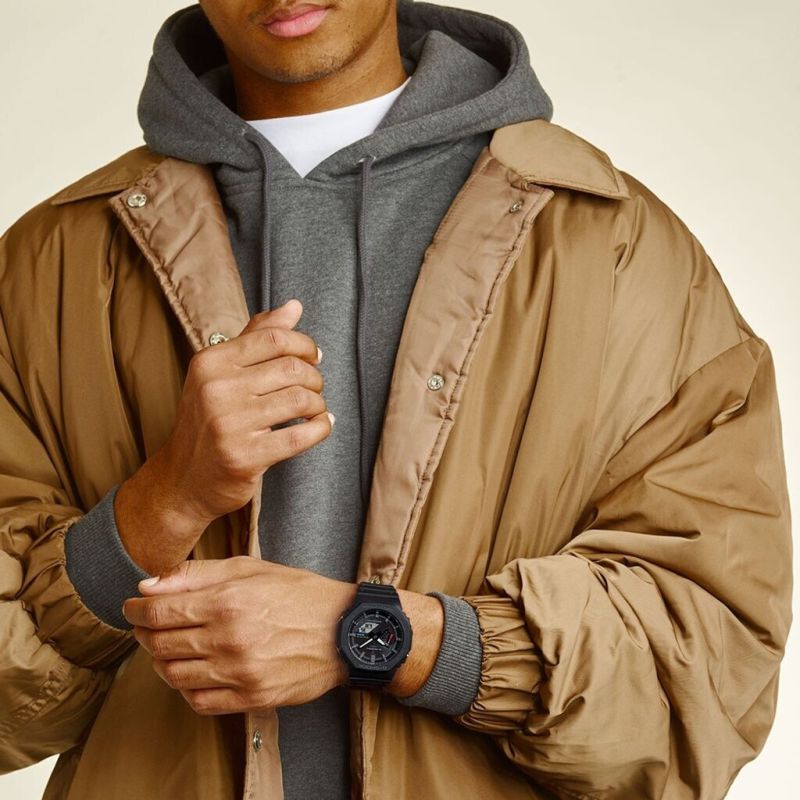 MONTRE HOMME SOLAIRE BLUETOOTH GA-B2100-1AER CARBONNE NOIR