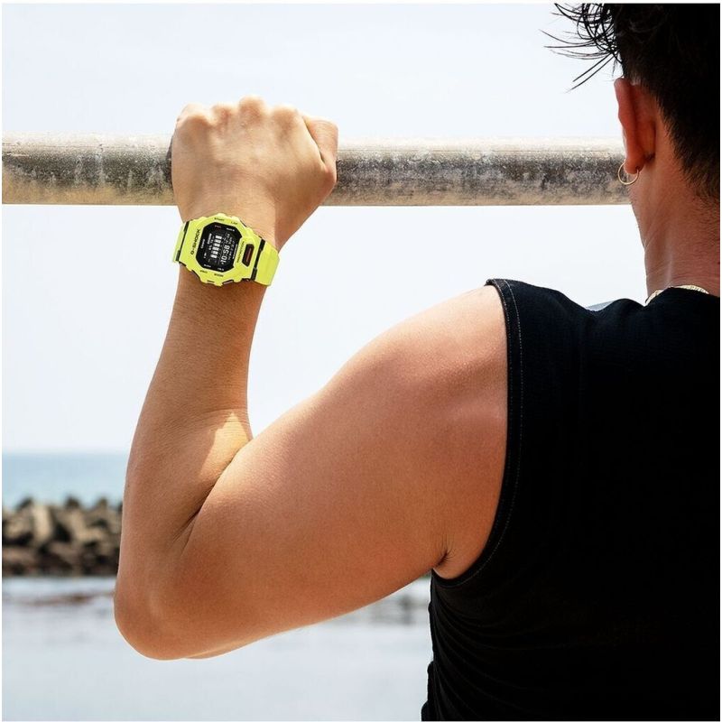 MONTRE HOMME G-SHOCK GBD-200-9ER RESINE JAUNE NOIR