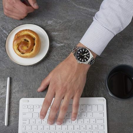 MONTRE HOMME EDIFICE EFV-100D ACIER ARGENT ET NOIR