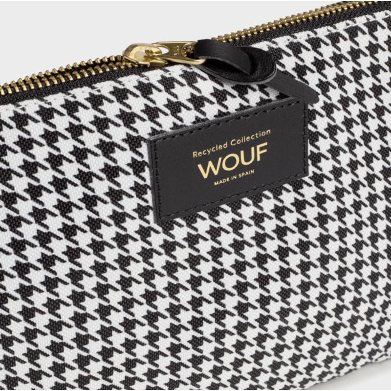 CELINE LARGE 21 CM POUCH