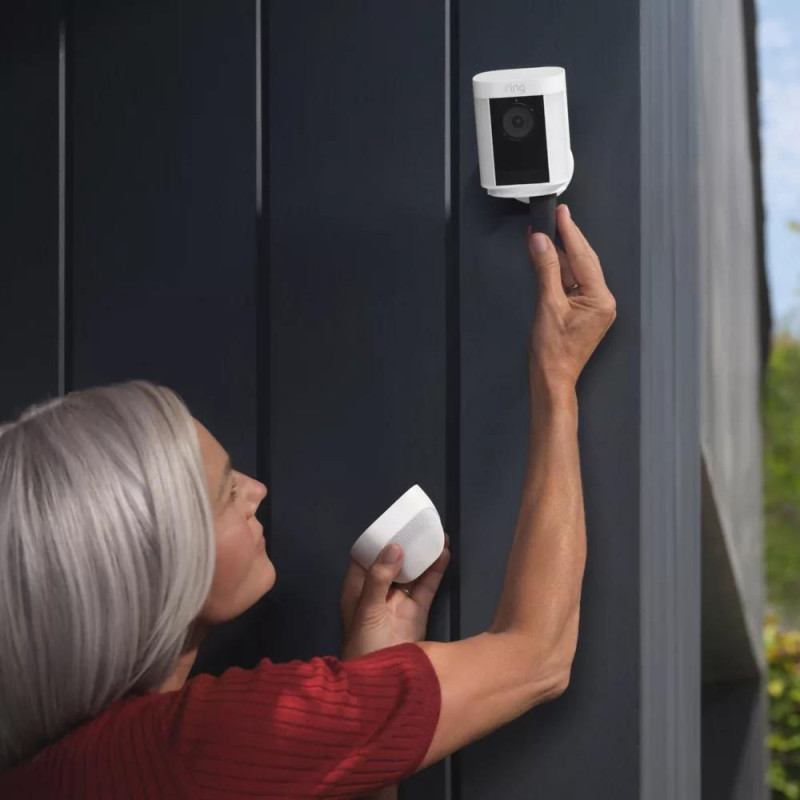 CAMERA POUR EXTERIEUR SPOTLIGHT CAM PRO AVEC BATTERIE BLANC