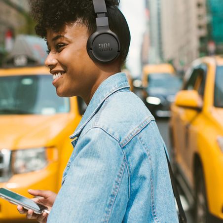 TUNE 670 NC FOLDABLE WIRELESS WIRELESS HEADSET, BLACK