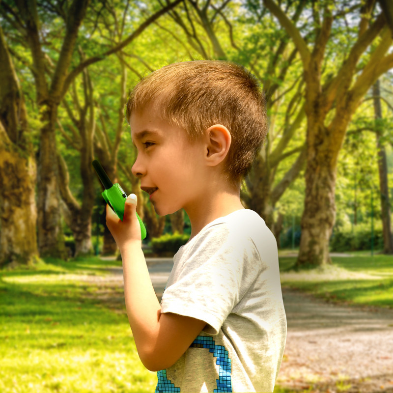 WALKIE TALKIE WITH FLASHLIGHT FUNCTION GREEN